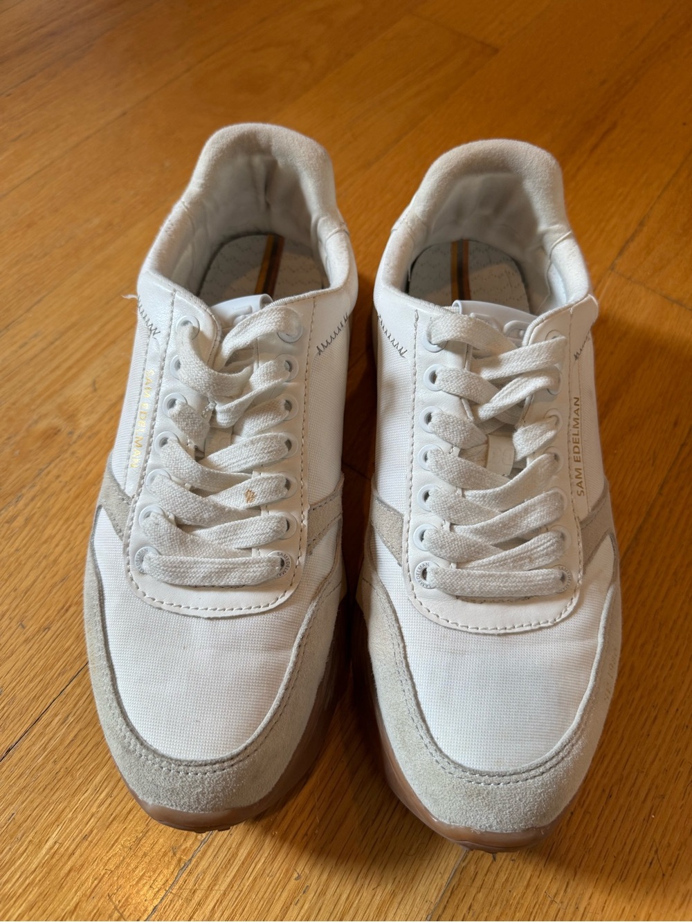Sam Edelman Women’s White Suede Gum Sole Sneakers Size 10